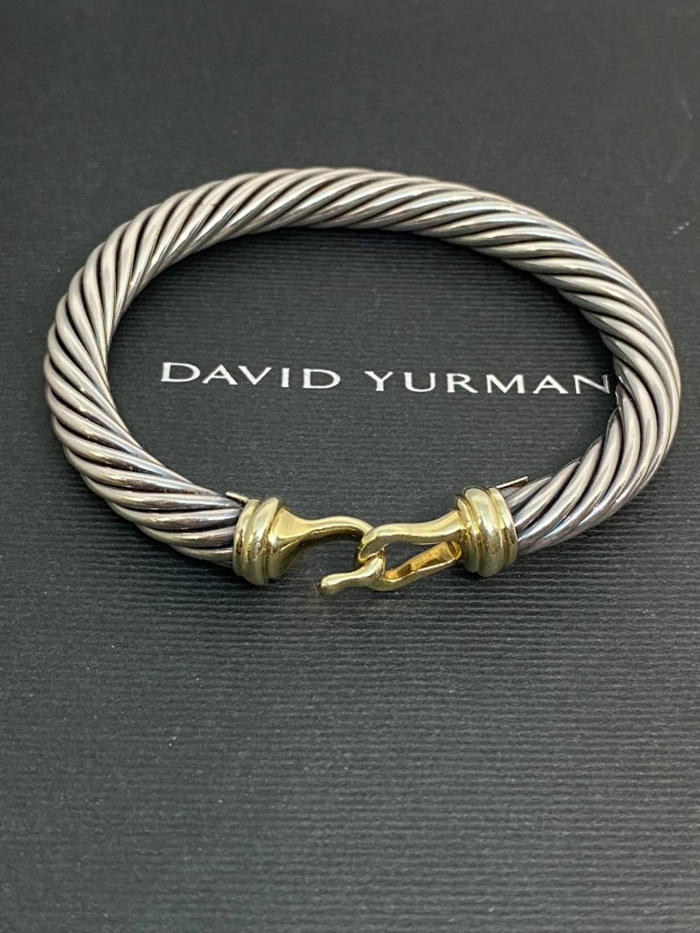 David Yurman Classic cable Buckle Bracelet 14K Gold Medium MSRP $2300
